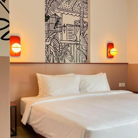 Kotta Go Hotel Tegal Экстерьер фото