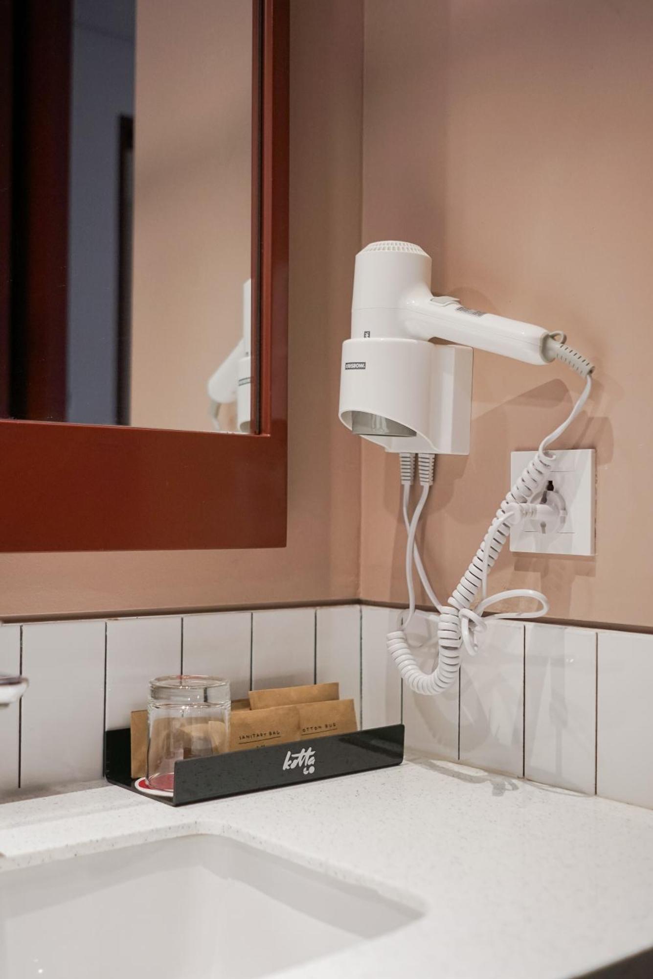 Kotta Go Hotel Tegal Экстерьер фото